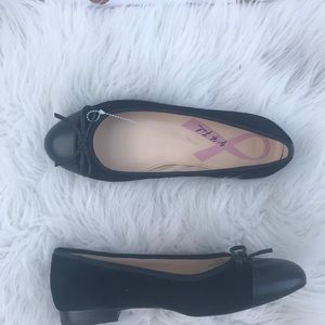 Marc Fisher Ballerina Bow Flats/Slip ons- Black